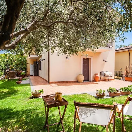 Siliqua House With Garden By Wonderful Italy Holiday home Trecastagni
