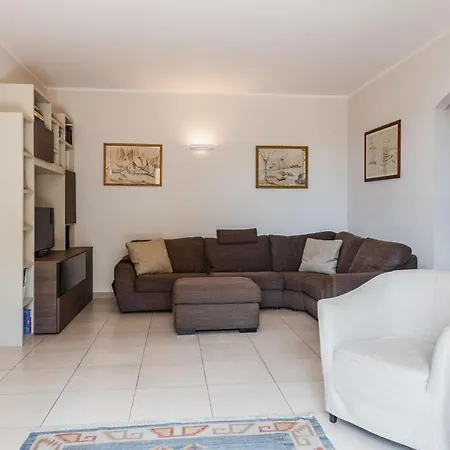 Holiday home Siliqua House With Garden By Wonderful Italy *