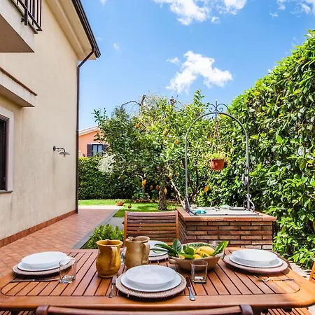 Holiday home Siliqua House With Garden By Wonderful Italy Trecastagni